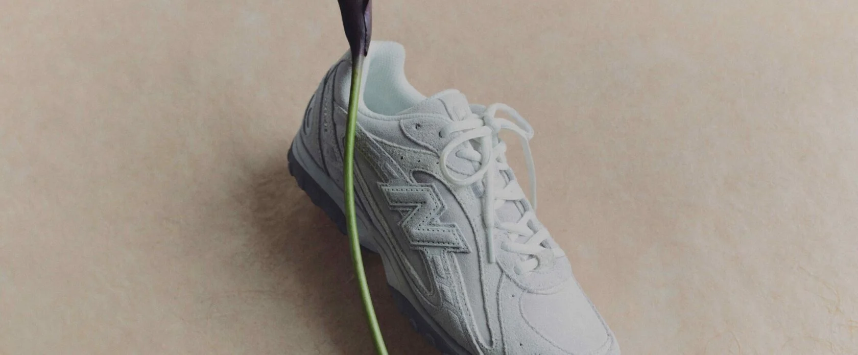 New Balance 204L – balansovanie medzi dvoma svetmi